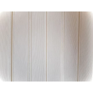 Bézs alapon, arany, csíkos tapéta Bézs alapon, arany, csíkos tapéta