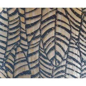 Arany alapon, fekete, levélmintás, strukturált felületű tapéta Arany alapon, fekete, levélmintás, strukturált felületű tapéta