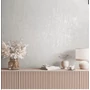 Kép 2/2 - Matt krémfehér alapon fényes beton mintás tapéta